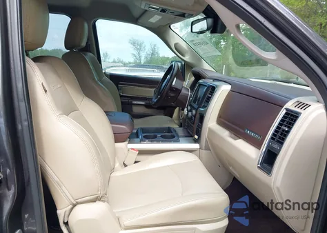 2014 Ram 1500 Laramie из США, поврежденный, VIN 1C6RR7NT8ES218795